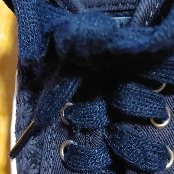 💚GIRL'S KEDS RUNNING SHOES - Picture 9 of 10